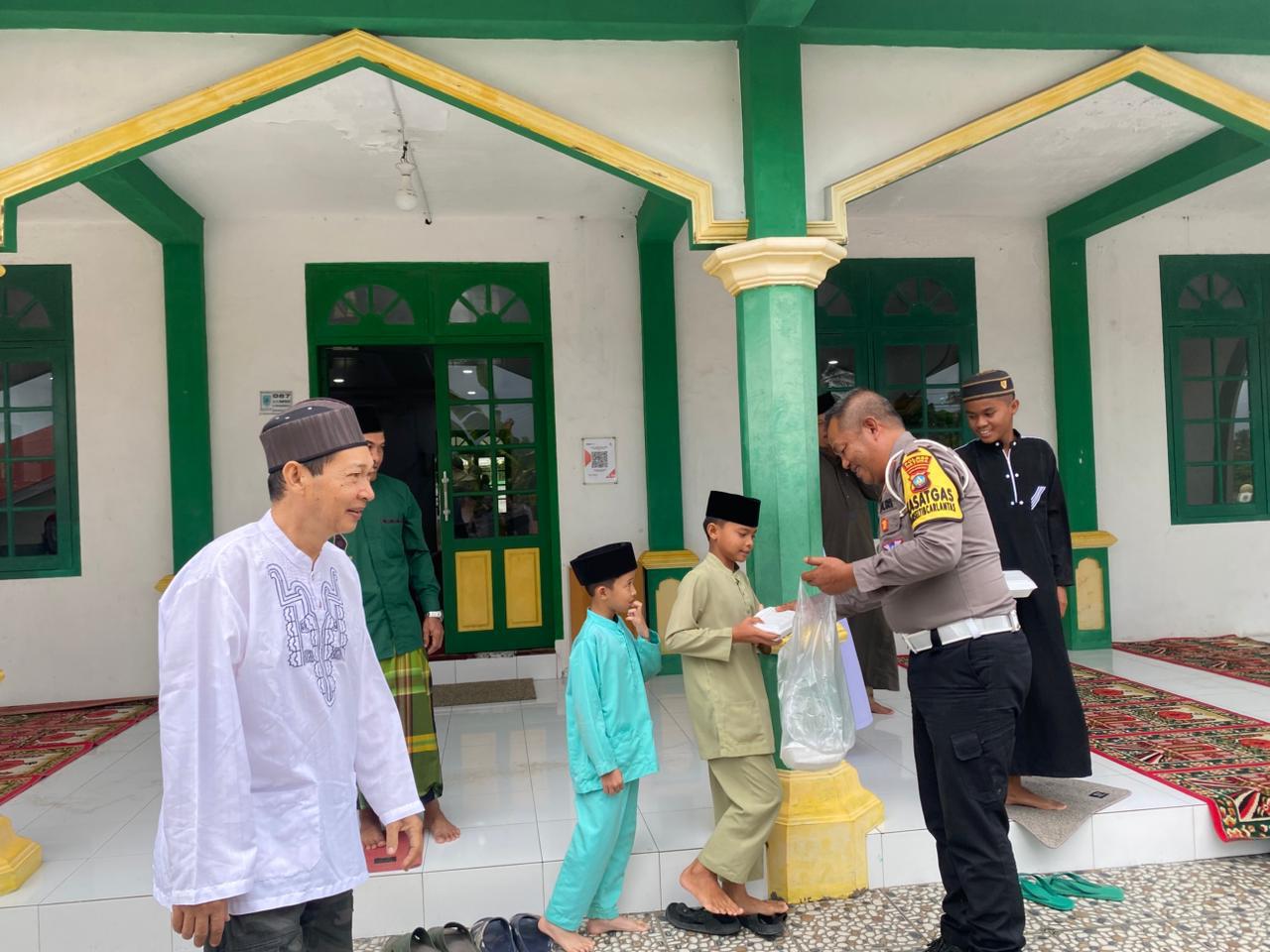 Satlantas yang dipimpin langsung oleh Kasat Lantas Polres Natuna, IPTU Erwan Toni