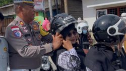 Kasat Lantas Polres Natuna Pimpin Langsung Pembagian Helm Gratis, Wujud Nyata Polisi yang Ramah dan Proaktif