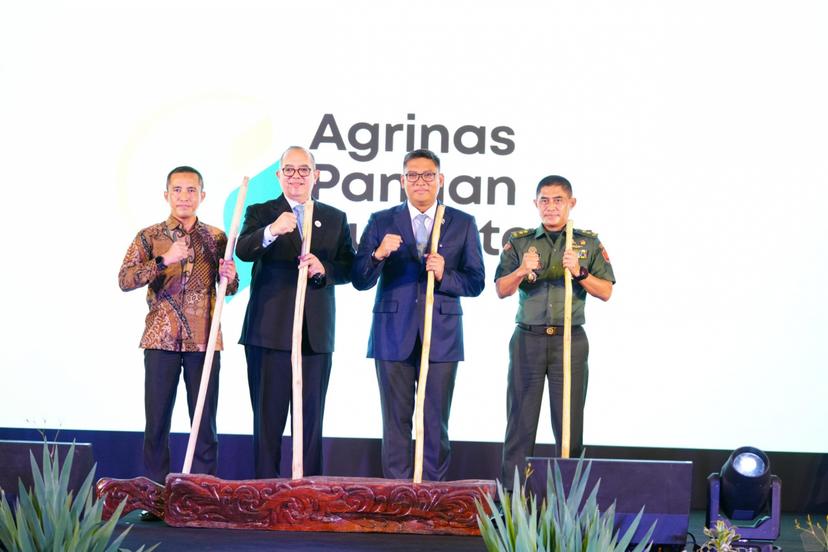 Salah satu wujud dukungan terhadap ketahanan pangan nasional, Aster Panglima TNI Mayjen TNI Mohamad Naudi Nurdika mewakili Panglima TNI Jenderal TNI Agus Subiyanto menghadiri acara peluncuran PT Agrinas Pangan Nusantara (Persero) yang berlangsung di Gedung Filateli, Pasar Baru, Sawah Besar, Jakarta Pusat, Rabu (14/05/2025).
