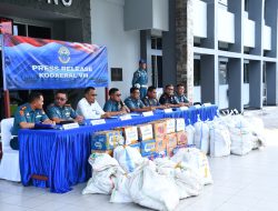 Laksma TNI Tony Herdijanto: TNI AL Gagalkan Upaya Penyelundupan Ribuan Liter Cap Tikus