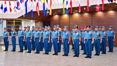 Sebanyak 35 Perwira Tinggi (Pati) melaksanakan Laporan Korps Kenaikan Pangkat dalam upacara khidmat di Auditorium Yos Sudarso, Mabesal