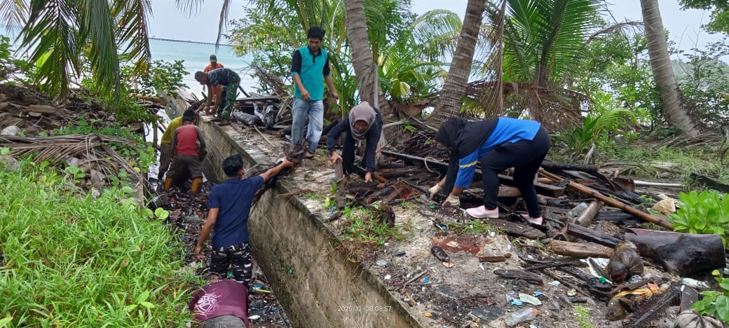 Peringatan Pentingnya Menjaga Lingkungan Pesisir
