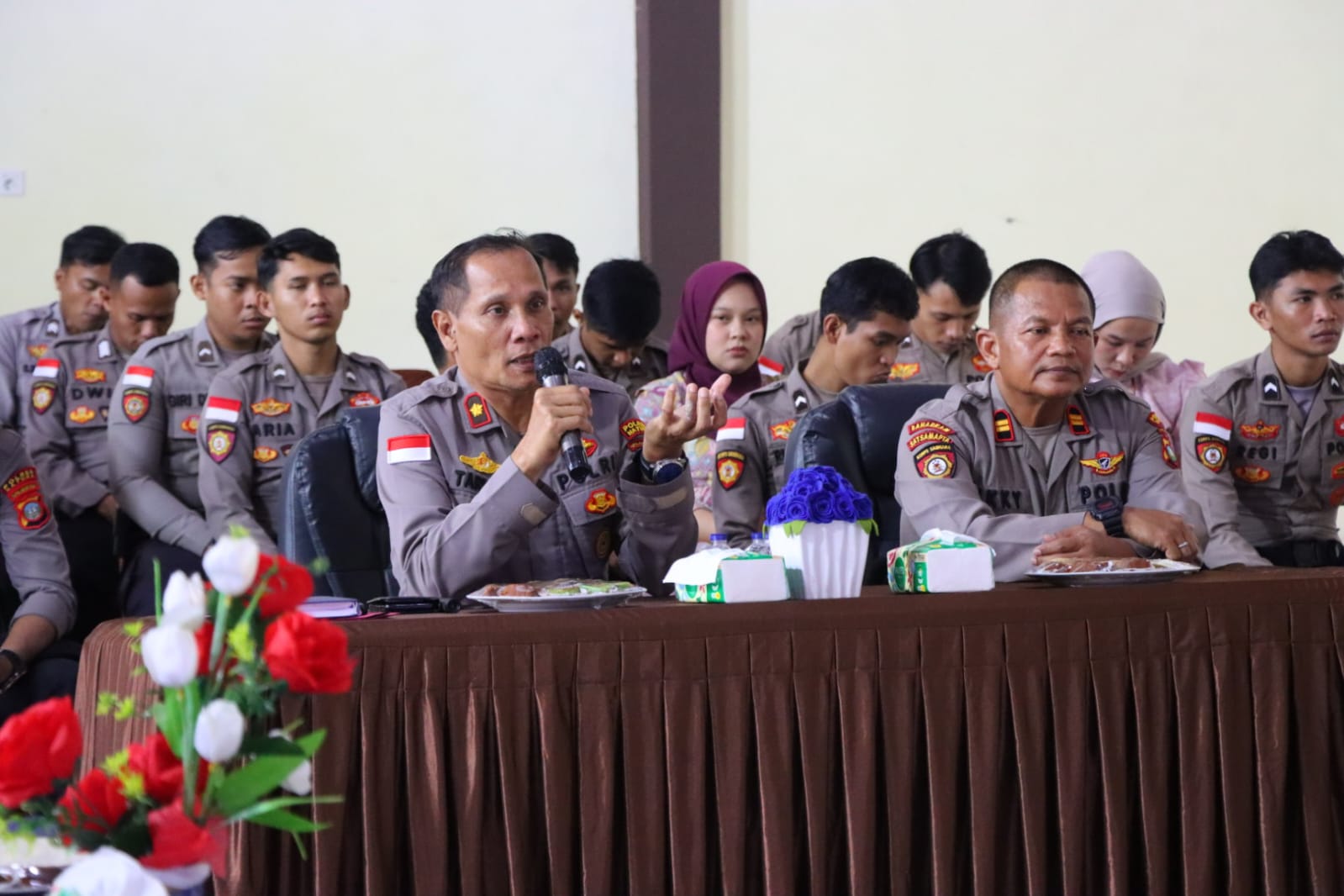 Kepolisian Resor Natuna merupakan institusi penegak hukum yang berkomitmen untuk memberikan pelayanan terbaik,menjaga keamanan,