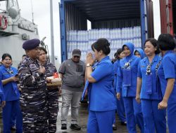 Sinergi TNI AL dan Jalasenastri Percepat Pengiriman Bantuan untuk Korban Bencana di Sumatra