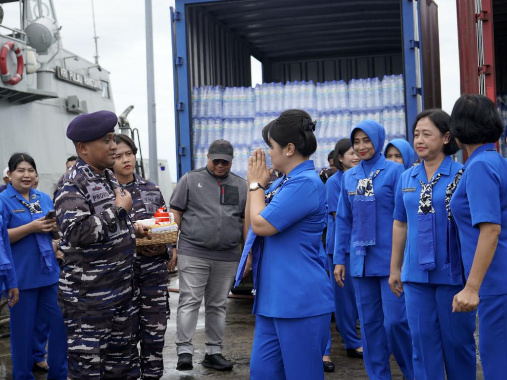 Jalasenastri Komando Armada RI