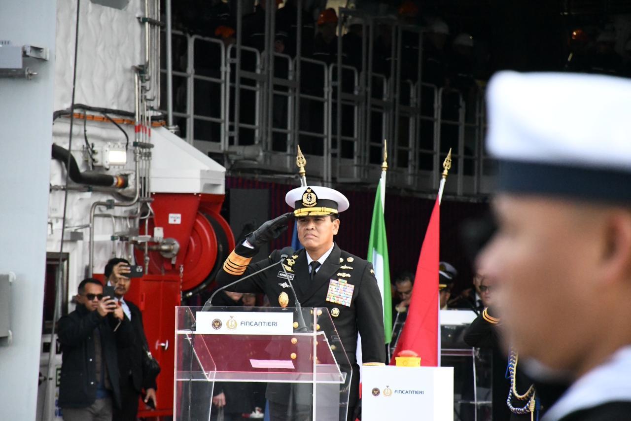 Kepala Staf Angkatan Laut (Kasal) Laksamana TNI Dr. Muhammad Ali yang mewakili pemerintah Indonesia menegaskan bahwa kehadiran KRI Prabu Siliwangi-321