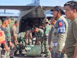 TNI AL Terus Salurkan Bantuan Logistik Bencana Alam Melalui Udara ke Wilayah Aceh