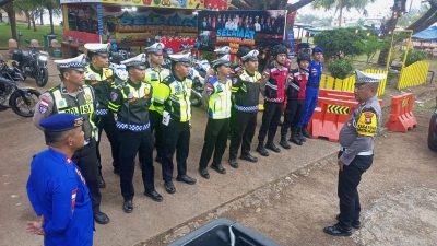 Patroli Gabungan Polres Natuna Jaga Keamanan Wisata Pantai Tanjung Saat Libur Nataru 2026