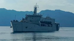 KRI Teluk Bintuni Sandar di Ambon, Lanjutkan Penguatan Kogarda di Tapal Batas Timur