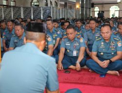 TNI AL Gelar Doa Lintas Agama untuk Korban Longsor Pasirlangu, 23 Prajurit Marinir Turut Didoakan ‎