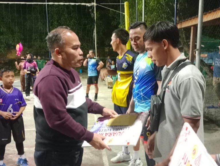 Anggota DPRD Provinsi Kepulauan Riau H. Mustamin Bakri menunjukkan komitmen nyata melalui dukungan kegiatan olahraga