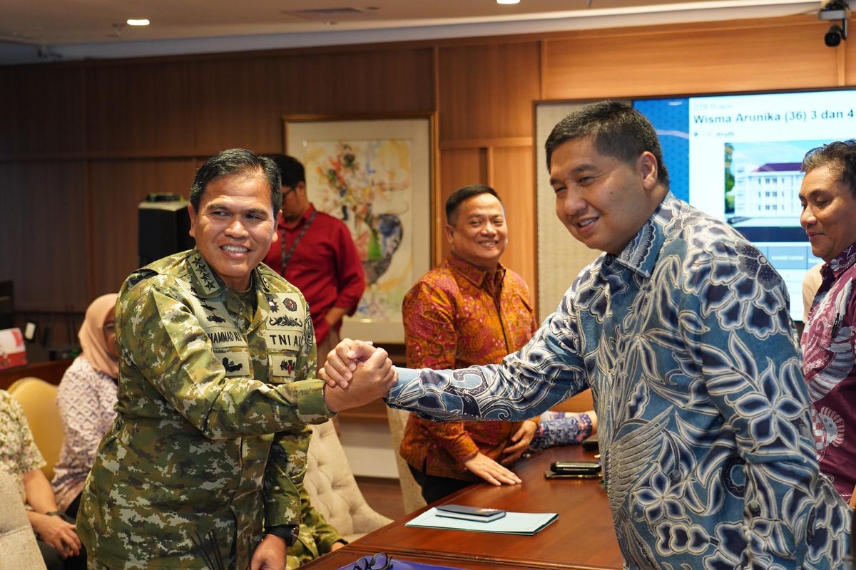 Langkah Maruarar Sirait yang Bikin Sejarah untuk TNI