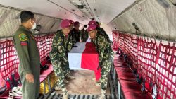 Pangkormar Pimpin Pengantaran Terakhir Dua Prajurit Marinir Korban Longsor Cisarua