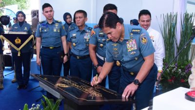 Kepala Staf Angkatan Laut (Kasal) Laksamana TNI Dr. Muhammad Ali meresmikan Gedung Satuan Pelayanan Pemenuhan Gizi (SPPG) Pusat Polisi Militer Angkatan Laut (Puspomal)