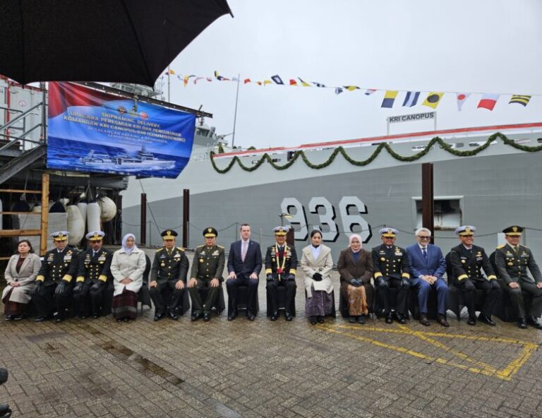 Kapal riset KRI Canopus-936 siap memperkuat TNI AL. Foto: KBRI Berlin