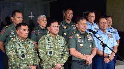 Unsur pimpinan militer