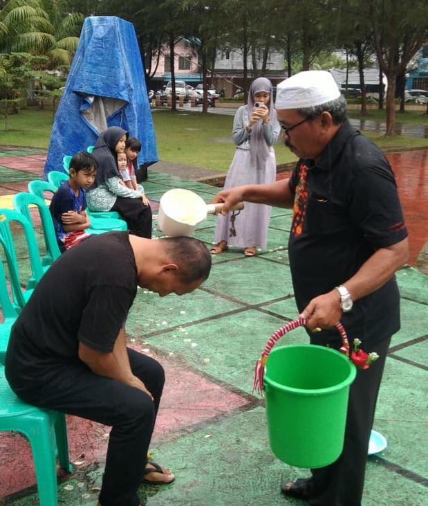 Makna di Balik Basuhan Limau