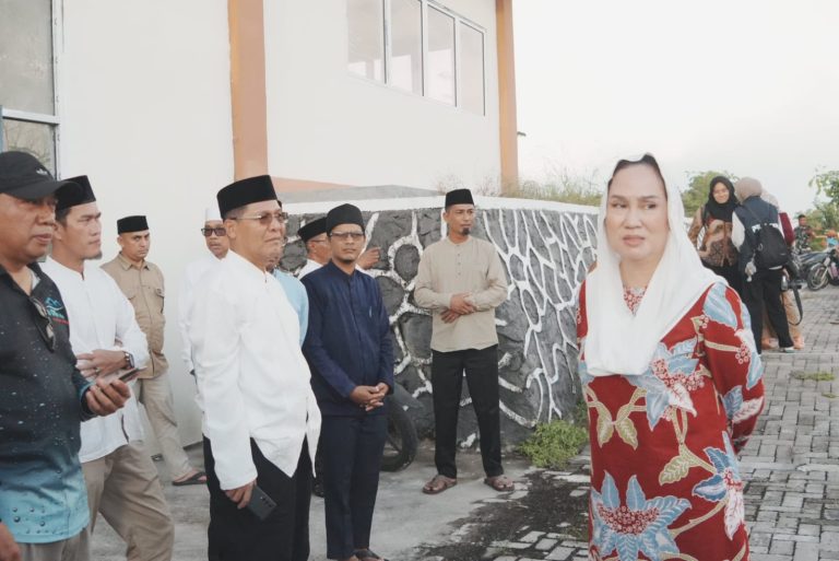 inspeksi mendadak (sidak) ke Gedung Produksi Air Bersih Embung Sedanau di Kecamatan Bunguran Barat