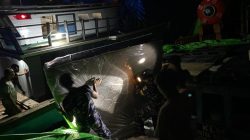 KLM Putra Natuna Tabrak Karang di Perairan Serasan, 4 ABK Selamat Dievakuasi Tim Gabungan