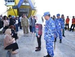 Arus Mudik di Natuna Dipantau, Bupati dan Danlanud RSA Turun Langsung ke Pelabuhan
