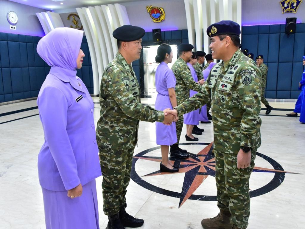 Kepala Staf Angkatan Laut (Kasal) Laksamana TNI Dr. Muhammad Ali memimpin langsung acara Laporan Korps Kenaikan Pangkat