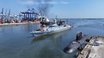 kapal perang Angkatan Laut Federasi Rusia