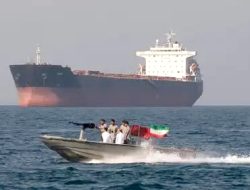 Hening di Tengah Genting: Diplomasi Panas RI demi Dua Kapal Andalan yang Tertahan di Selat Hormuz