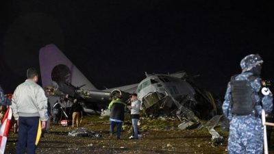 Foto: (REUTERS/Claudia Morales) Baca artikel CNBC Indonesia "Pesawat Hercules Bawa Duit Rp 1 T Jatuh, Uangnya Dijarah Warga" selengkapnya di sini: https://www.cnbcindonesia.com/news/20260304103910-4-715835/pesawat-hercules-bawa-duit-rp-1-t-jatuh-uangnya-dijarah-warga Download Apps CNBC Indonesia sekarang https://app.cnbcindonesia.com/