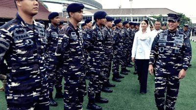 keberangkatan KRI Bima Suci