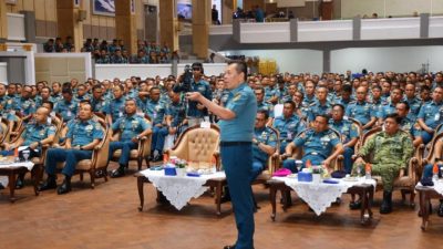 pembekalan ini yang diikuti oleh 960 perwira,