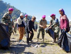 TNI AL Wujudkan Amanah Kasal di Bromo: Bakti Sosial Marinir Sentuh Kesehatan dan Tradisi Warga Tengger