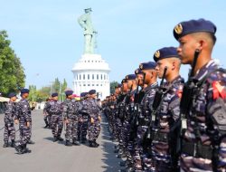 Kita atau Musuh yang Hancur, Gelar Pasukan TNI AL di Surabaya Tegaskan Kesiapan Tempur di Laut Nusantara
