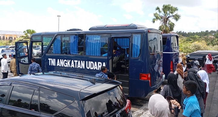 Bus Lanud RSA Natuna