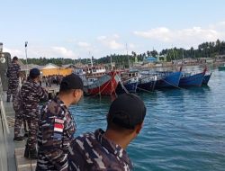 Danlanal Ranai Tinjau Posal Serasan dan Ikuti Kolaborasi Pengabdian di Ujung Negeri: Sinergi TNI untuk Masyarakat Perbatasan