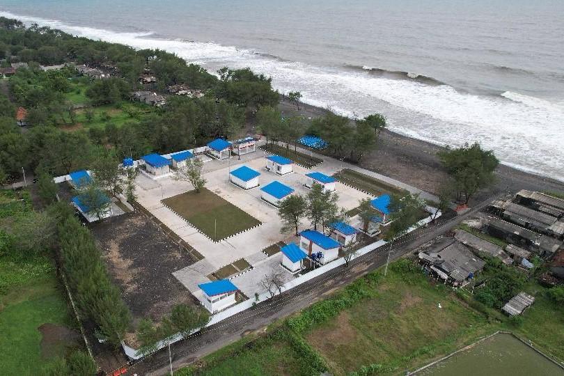Kampung nelayan merah putih