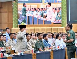 Tegakkan Soliditas Pertahanan, Presiden Prabowo Berikan Taklimat Strategis Para Komandan Satuan TNI di Unhan