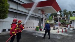 Pertamina Patra Niaga Regional Sumbagut Perkuat Kesiapsiagaan Penanganan Kebakaran SPBU melalui Simulasi Penanggulangan Keadaan Darurat