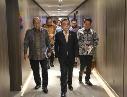 IHSG Melesat 4 Persen, Sufmi Dasco Beri Sinyal Kuat: Pasar Tersulut Koordinasi DPR dan Perbankan