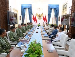 Presiden Prabowo Terima Laporan Panglima TNI: 200 Desa Papua Terlistriki, 2.000 Jembatan Garuda Terbangun