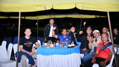 Lanud Raden Sadjad Gelar Nobar Bola Gratis di Pantai Piwang, Pererat Sinergi TNI dan Masyarakat Natuna