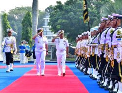 Perkuat Diplomasi Maritim, Kasal Laksamana TNI Dr. Muhammad Ali Terima Kunjungan Kehormatan Kasal Filipina di Mabesal