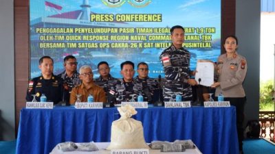 TNI AL BERHASIL MENGGAGALKAN PENYELUNDUPAN TIMAH ILEGAL SEBERAT 1,9 TON DI PERAIRAN KARIMUN