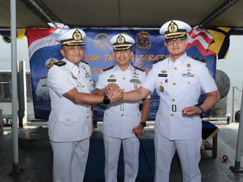 Jalesveva Jayamahe Kapal perang Indonesia