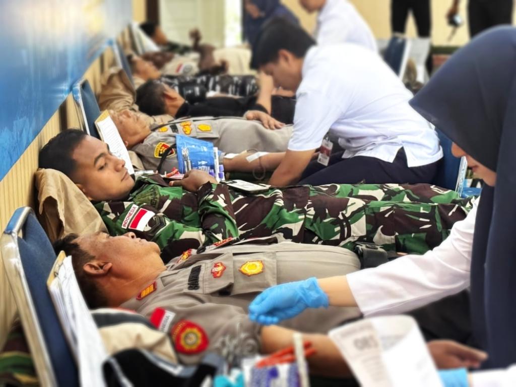 pengobatan massal gratis yang digelar dalam rangka memperingati Hari Bakti TNI Angkatan Udara ke-79.