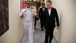 Perkuat Naval Diplomacy di Jepang, Komandan KRI GNR 332 Temui Pejabat Pemerintah hingga Militer AS di Yokosuka