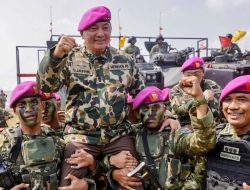 Menhan Sjafrie Sjamsoeddin Dikukuhkan Warga Kehormatan Korps Marinir di Tengah Latihan Tempur TNI