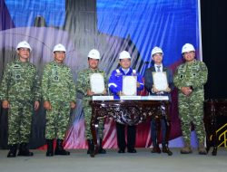 Dari PT PAL Surabaya, Kasal Laksamana TNI Dr. Muhammad Ali Pimpin First Steel Cutting Scorpene: Fondasi Kemandirian Alutsista Strategis