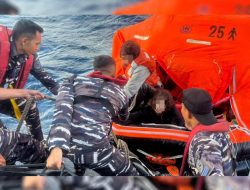 Cepat Tanggap Arahan KASAL, TNI AL Evakuasi Korban Kebakaran KMP Putri Yasmin di Perairan Lombok