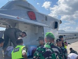 Unsur Udara Angkatan Laut Distribusi Logistik Bencana Gempa NTT