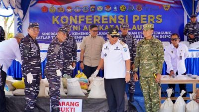 TNI AL Lanal Bangka Belitung kembali mencetak prestasi gemilang dalam menjaga kekayaan negara. Hal tersebut disampaikan Panglima Komando Armada Republik Indonesia (Pangkoarmada RI), Laksamana Madya Dr. Denih Hendrata, S.E., M.M.